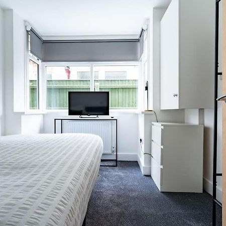 Isaacs View - Ground Floor Apartment Клийторпс Екстериор снимка