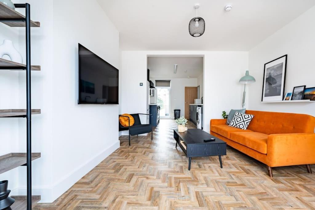 Isaacs View - Ground Floor Apartment Клийторпс Екстериор снимка